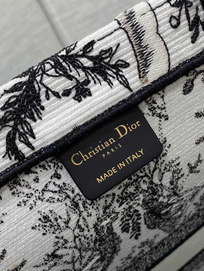 Christian Dior Shopping Bags